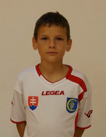 23 Adam Šogor 